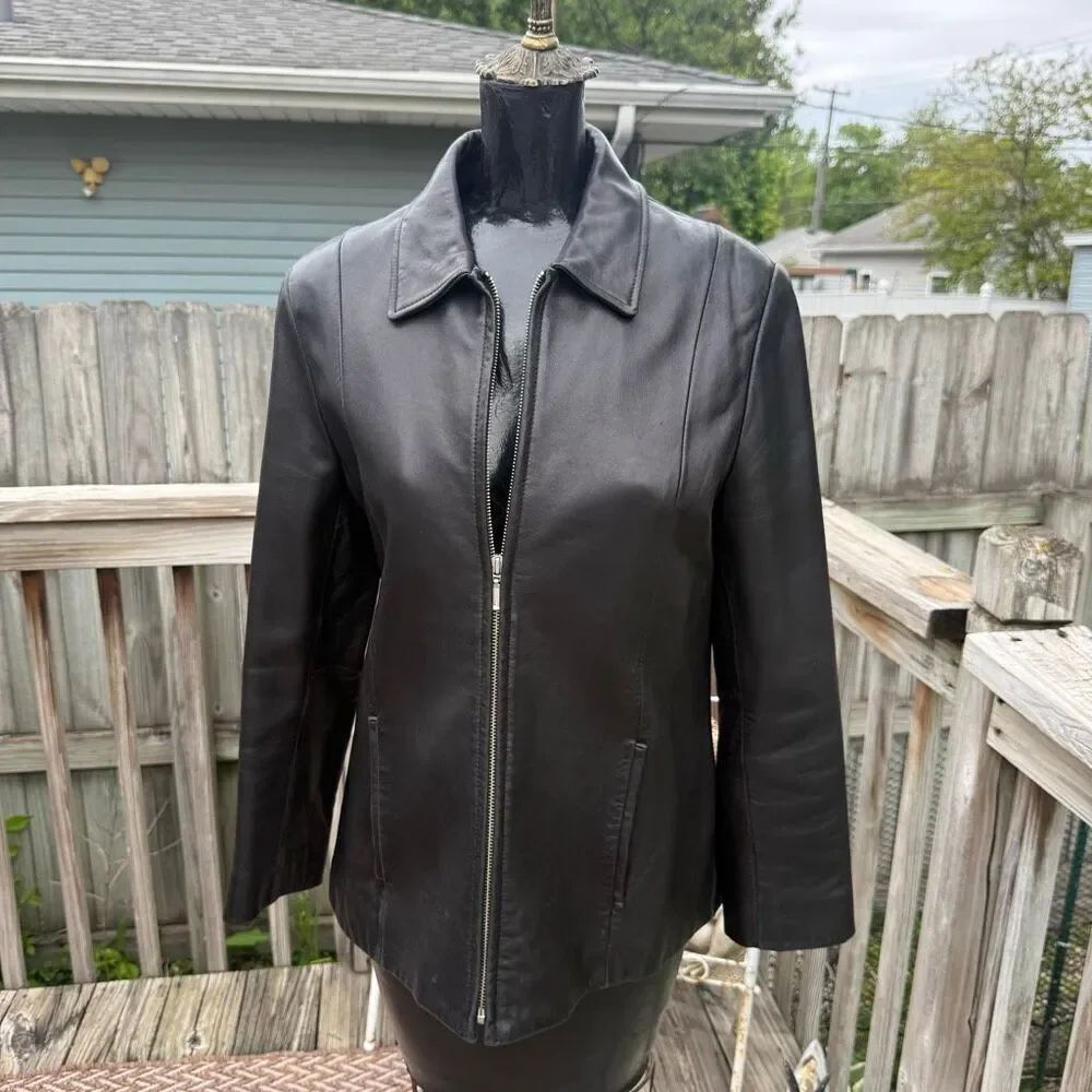 90s Petite Sophisticate Women’s Black Leather Jacket